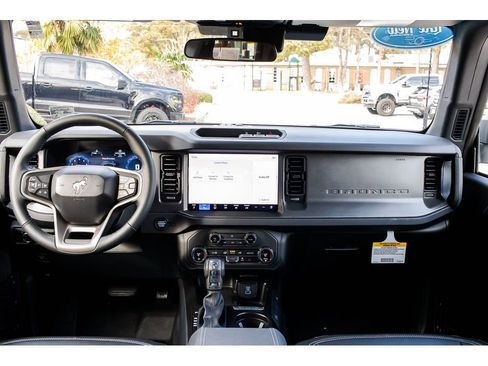 Used 2025 Ford Bronco Big Bend image 11