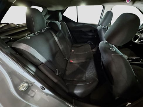 Used 2024 Nissan Kicks SV FWD image 13