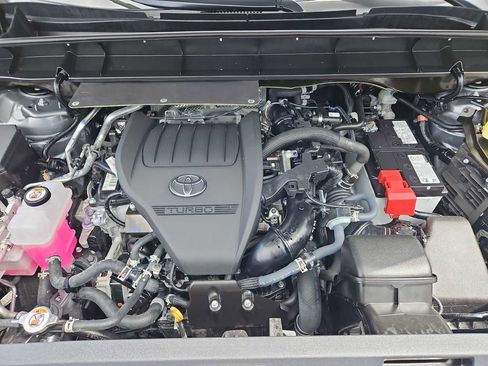 Used 2026 Toyota Highlander Platinum AWD/4WD image 41