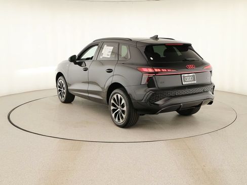New 2026 Audi Q3 quattro 2.0T AWD/4WD image 4