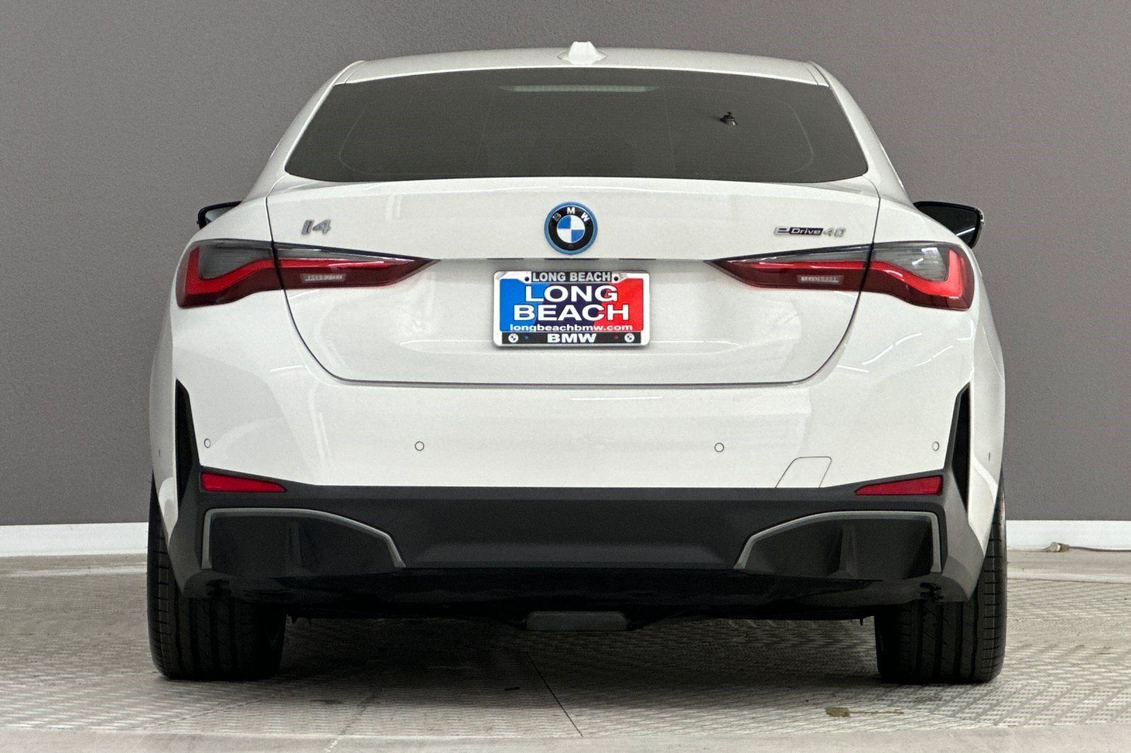 Certified 2023 BMW i4 eDrive40 RWD image 9