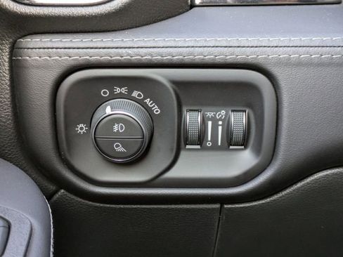 New 2026 RAM 3500 Limited AWD/4WD image 28