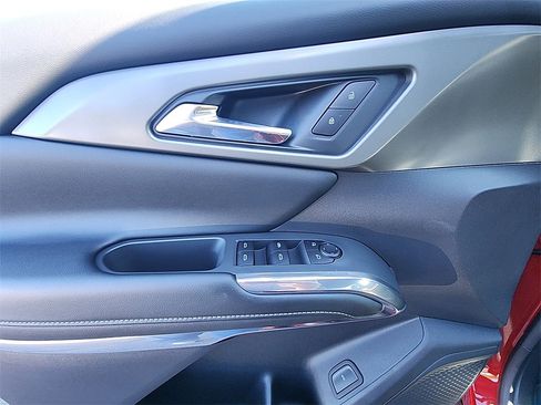 New 2026 Chevrolet Traverse LT image 13