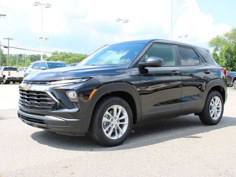 New 2026 Chevrolet TrailBlazer LS w/ LS Convenience Package FWD image 8