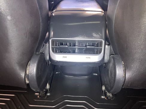 Used 2019 Tesla Model 3 Standard Range RWD image 36