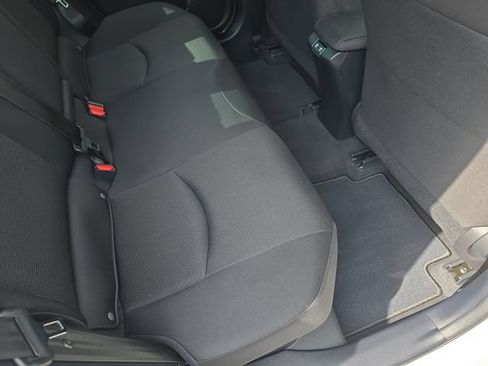 Used 2022 Toyota Prius L Eco FWD image 12
