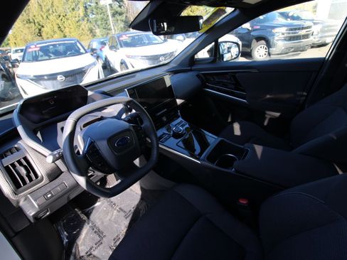Used 2025 Subaru Solterra Premium image 11