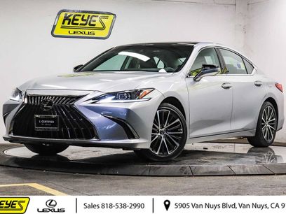 Certified 2025 Lexus ES 350 w/ Premium Package