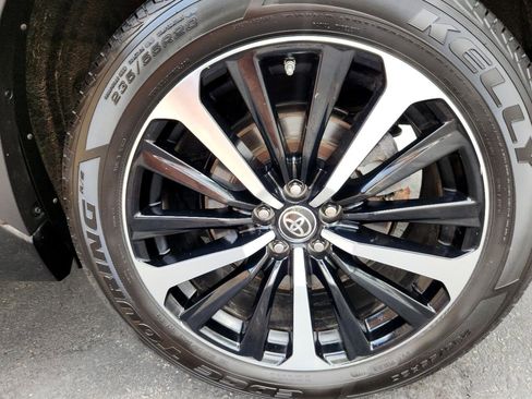 Used 2021 Toyota Highlander XSE image 35