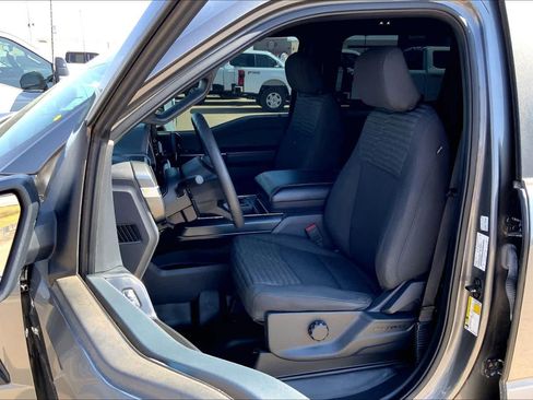 Certified 2022 Ford F150 XL w/ STX Appearance Package image 8