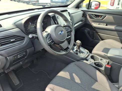Used 2025 Subaru Forester Premium AWD/4WD image 13
