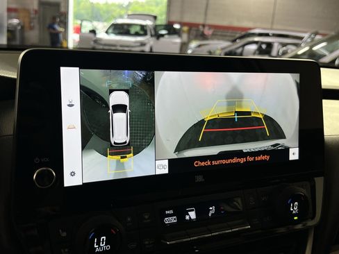 Used 2025 Toyota Grand Highlander AWD image 20