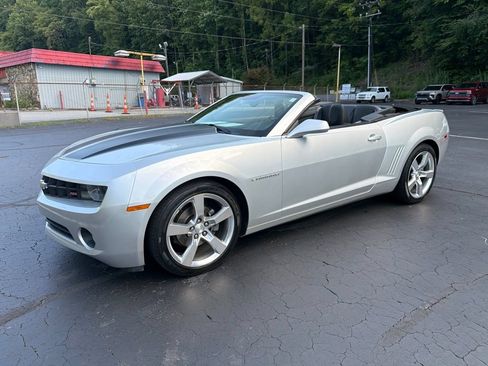 Used 2011 Chevrolet Camaro LT w/ RS Package RWD image 6