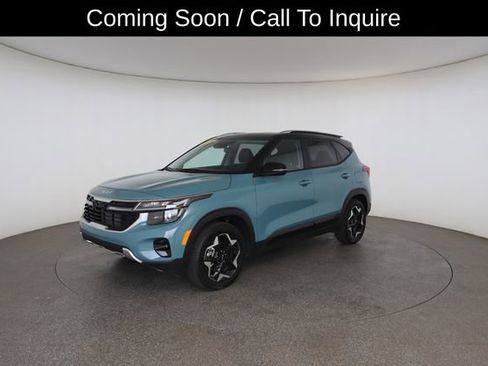 Used 2023 Honda HR-V LX image 2