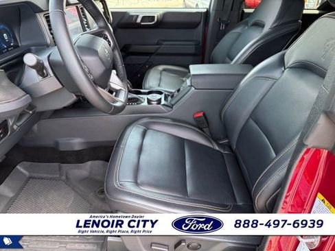 Used 2025 Ford Bronco Badlands AWD/4WD image 7