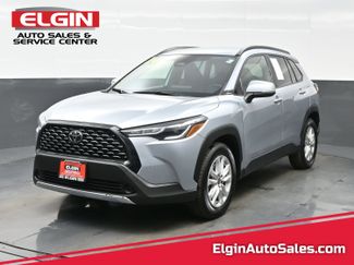 Used 2024 Toyota Corolla Cross LE video 1