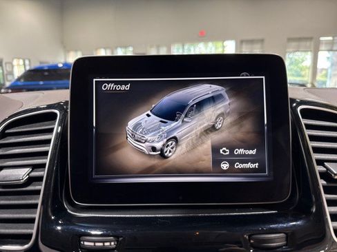 Used 2019 Mercedes-Benz GLS 450 4MATIC w/ Premium 1 Package image 73