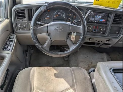 Used 2005 Chevrolet Tahoe 2WD image 7