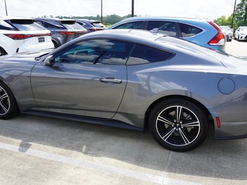 Used 2024 Ford Mustang Premium RWD image 4
