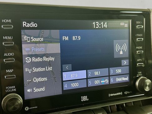 Used 2019 Toyota RAV4 Limited image 21