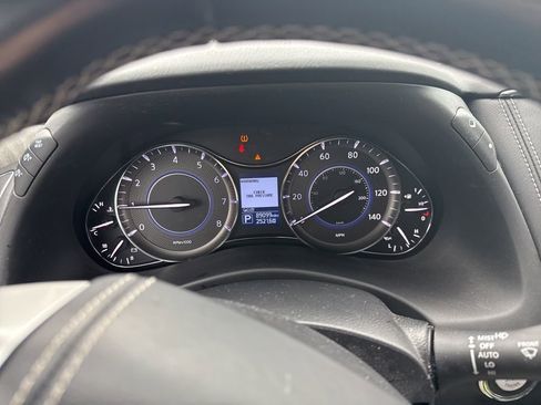 Used 2019 INFINITI QX80 Limited w/ All-Season Package image 7