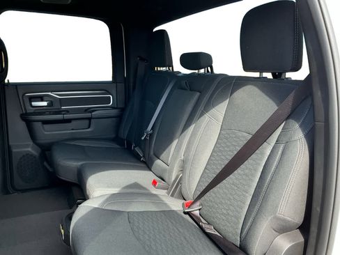 New 2026 RAM 2500 Big Horn AWD/4WD image 13
