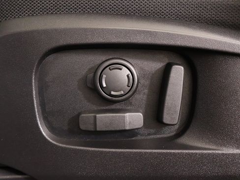 Used 2020 Land Rover Defender 110 X image 37