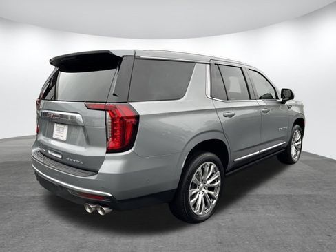 Used 2024 GMC Yukon Denali w/ Advanced Technology Package image 7