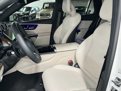 Certified 2026 Mercedes-Benz GLC 300 4MATIC image 26