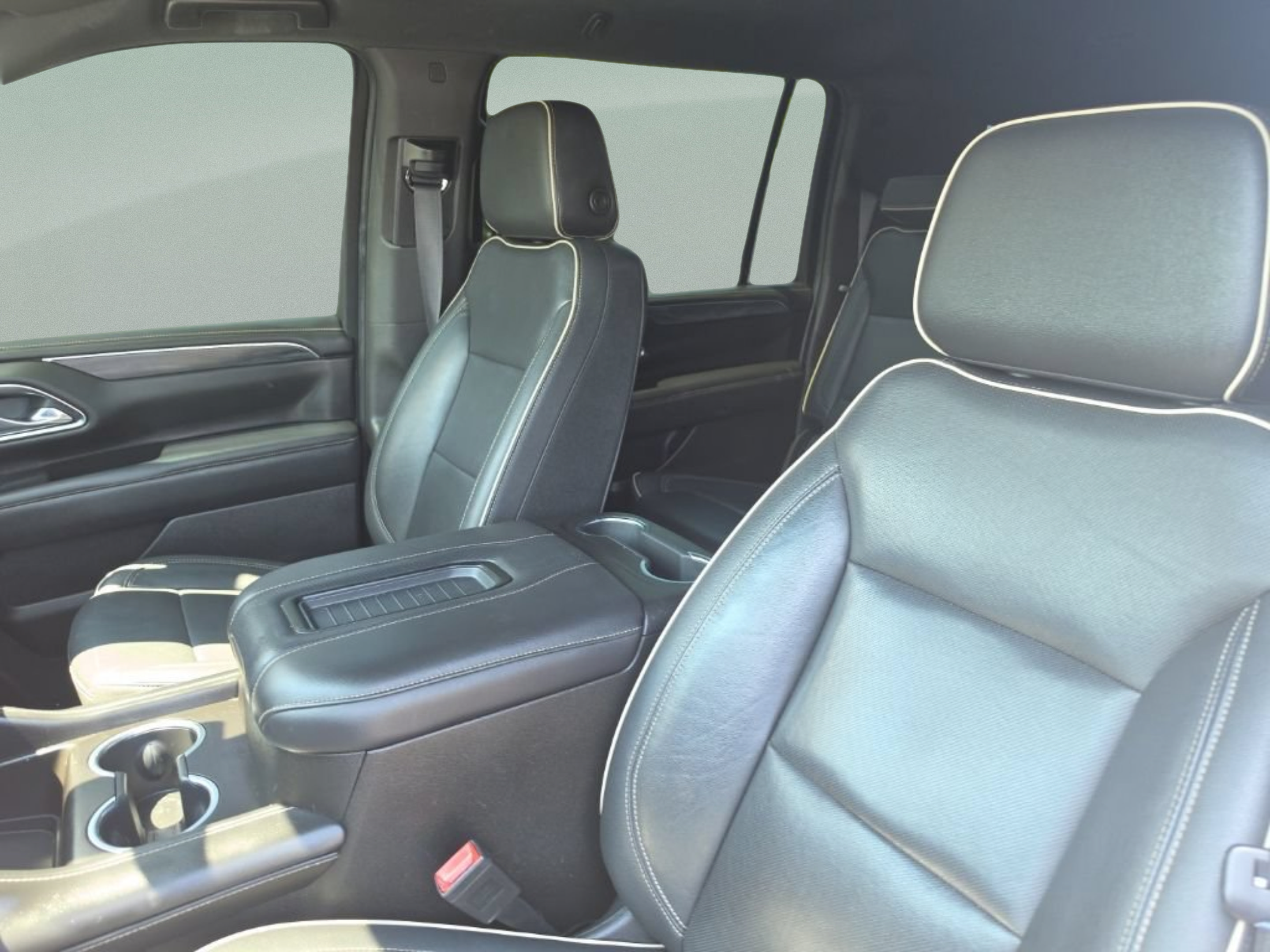 Used 2021 GMC Yukon XL SLT AWD/4WD image 26