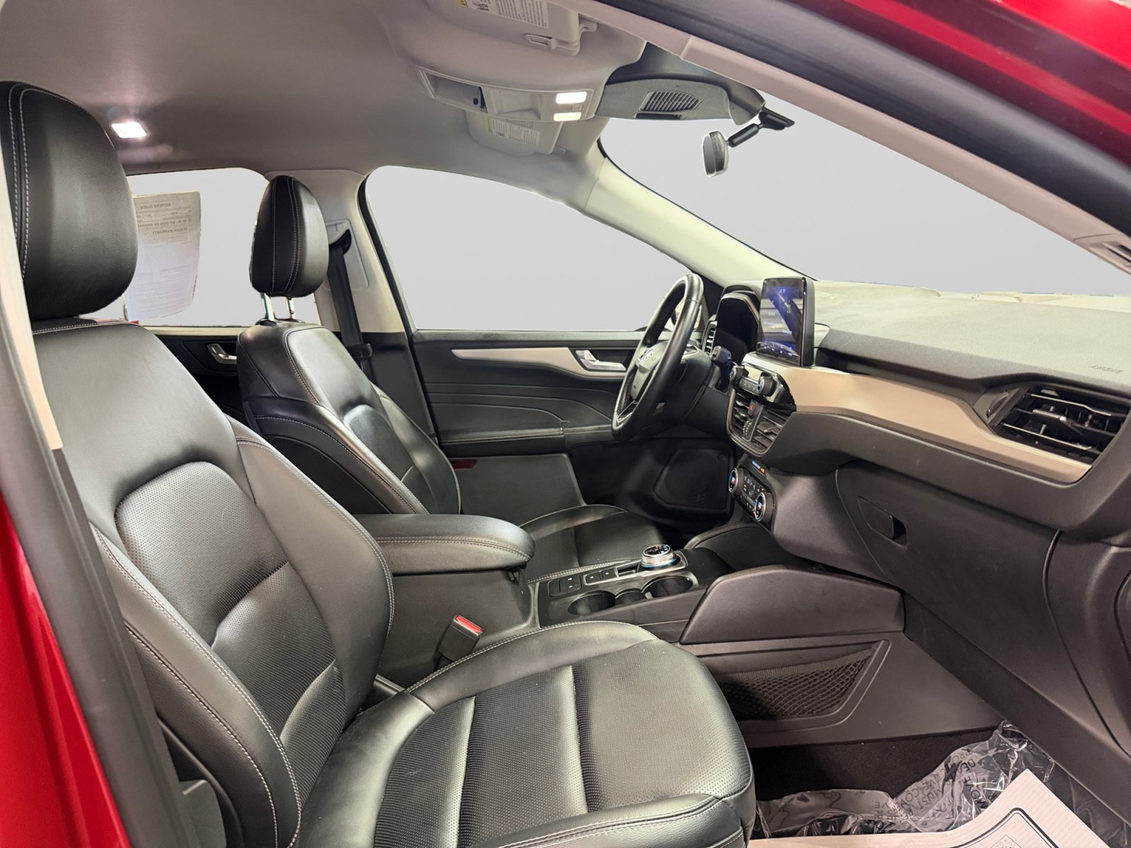 Used 2021 Ford Escape SEL w/ Technology Package AWD/4WD image 23