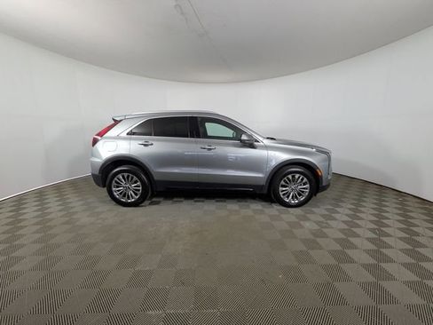 Used 2025 Cadillac XT4 Premium Luxury FWD image 31