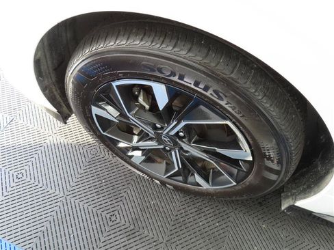 Used 2025 Hyundai Sonata SEL FWD image 6