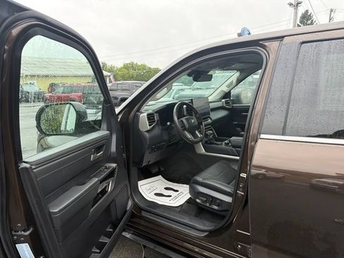 Used 2023 Toyota Tundra Limited AWD/4WD image 18