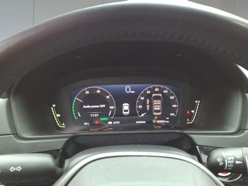 Used 2024 Honda Accord Sport image 13