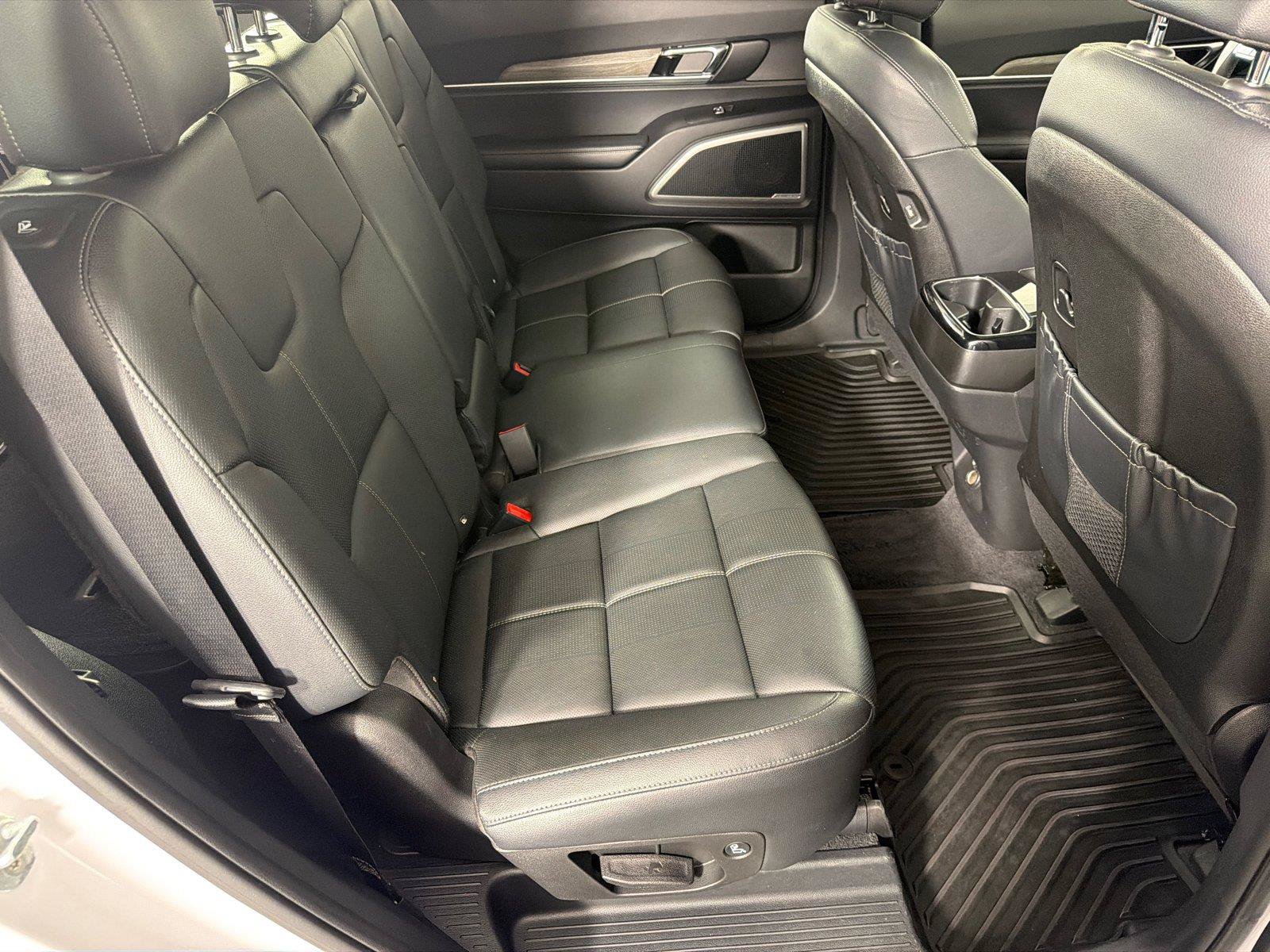 Used 2022 Kia Telluride EX FWD image 15