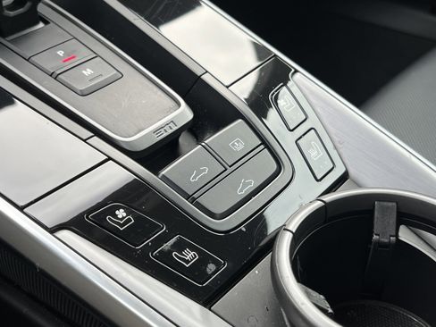 Certified 2024 Porsche 911 Carrera image 23