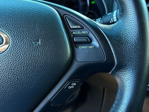 Used 2017 INFINITI QX50 2WD w/ Premium Plus Package image 21