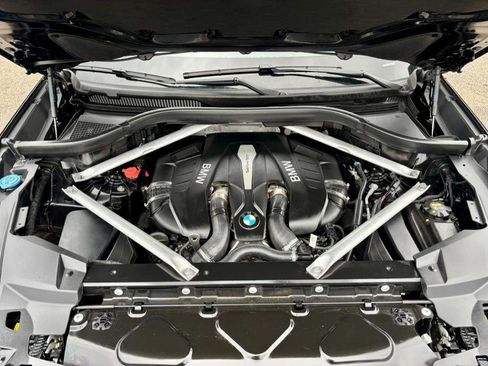 Used 2019 BMW X5 xDrive50i w/ M Sport Package image 34