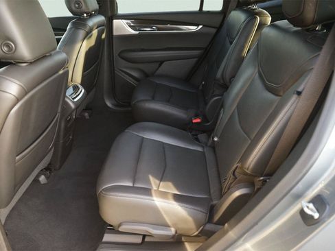 Used 2020 Cadillac XT6 Sport AWD/4WD image 13