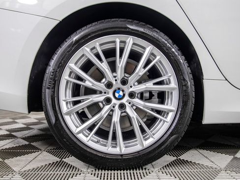 Used 2023 BMW 330i Sedan w/ Premium Package RWD image 39