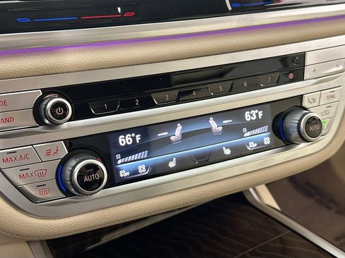Used 2022 BMW 740i w/ Interior Design Package image 16