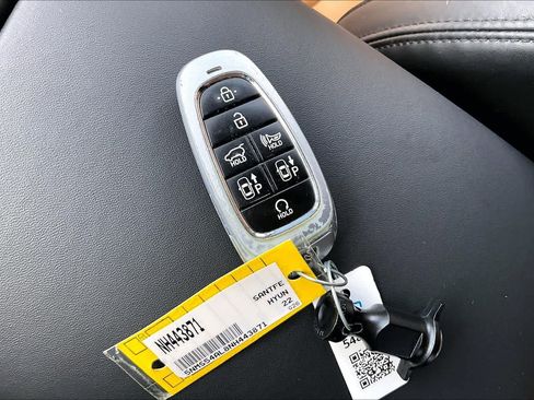 Used 2022 Hyundai Santa Fe Calligraphy w/ Cargo Package FWD image 15