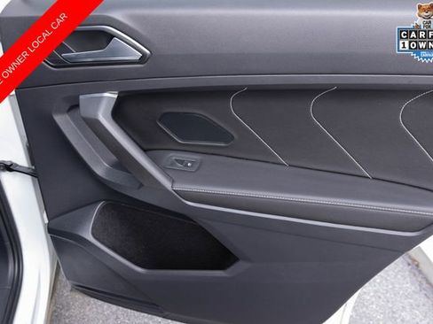 Used 2022 Volkswagen Tiguan SEL R-Line image 18
