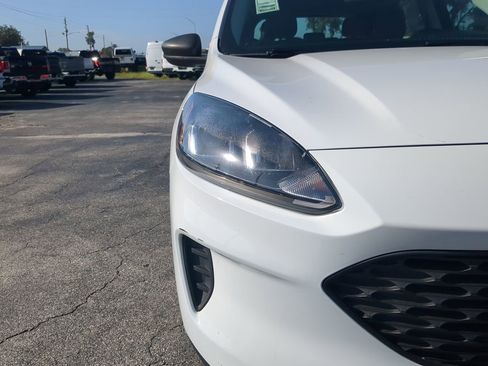 Certified 2022 Ford Escape S image 10