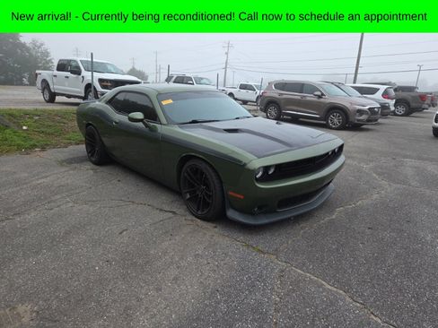 Used 2020 Dodge Challenger R/T w/ Blacktop Package RWD image 7