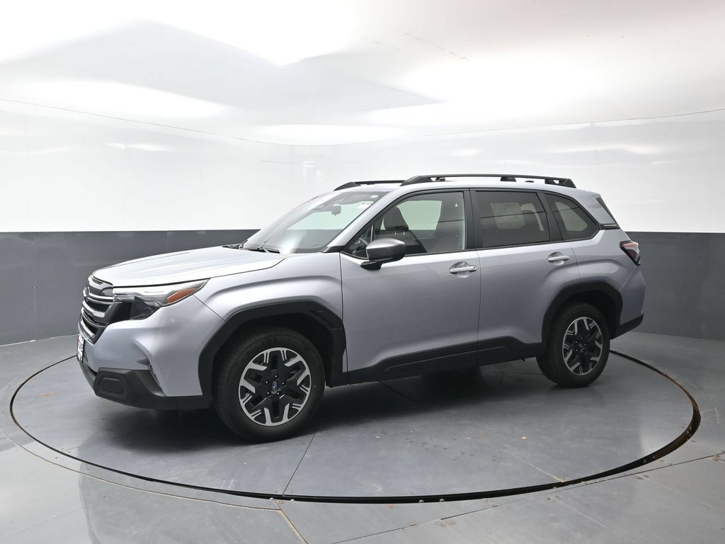 Used 2025 Subaru Forester Premium AWD/4WD image 9