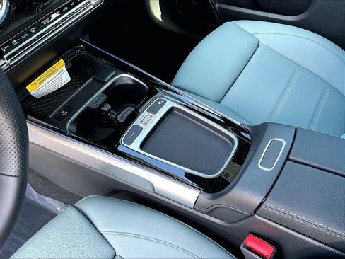 New 2026 Mercedes-Benz GLB 35 AMG 4MATIC image 10