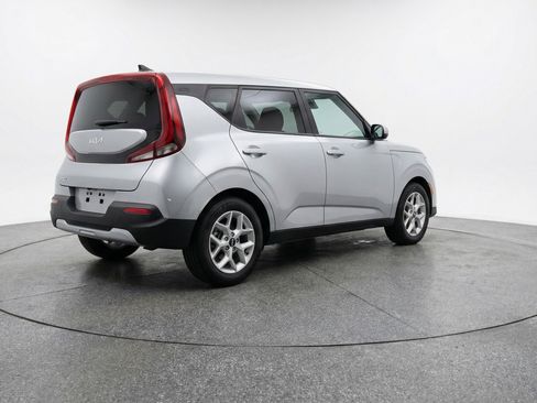 Used 2025 Kia Soul LX w/ LX Technology Package image 7