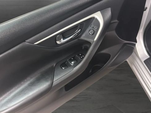 Used 2018 Nissan Altima 2.5 S w/ S Convenience Package FWD image 17